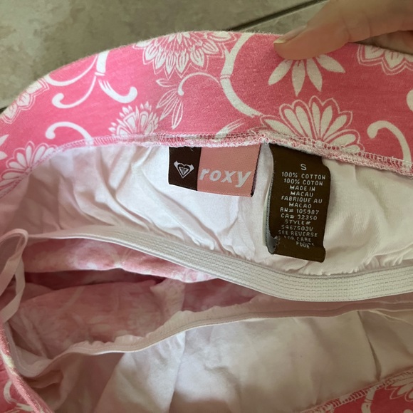 3/$25 Roxy tube top - Picture 3 of 3